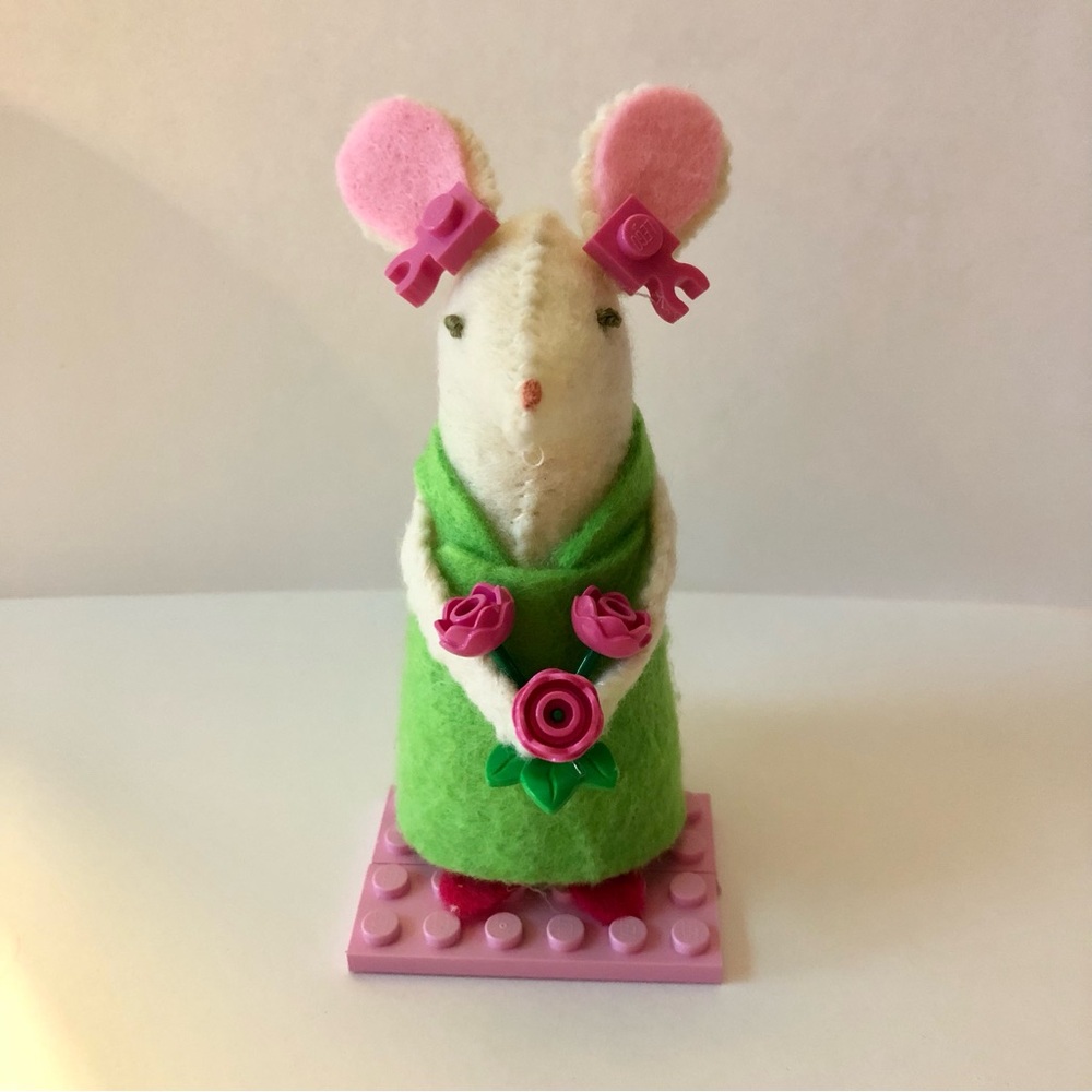 Lego lover Felt Mouse Art Doll Hand-sewn 4 inches Roses lime green dress maniac